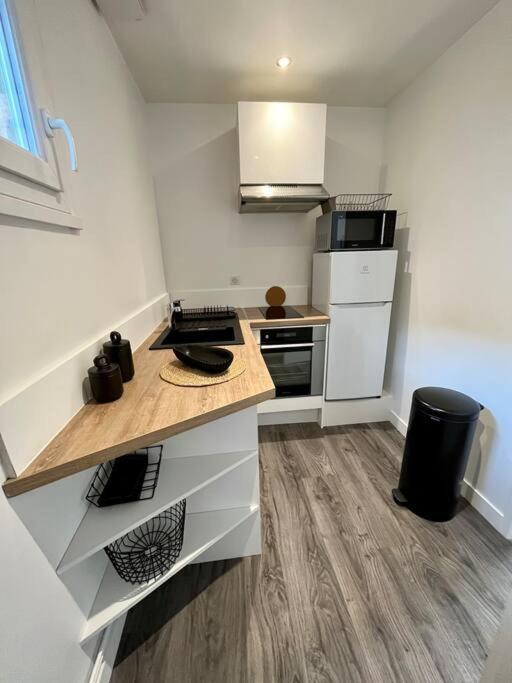 Appartement Maisonnette A La Campagne Avec Jardinet *